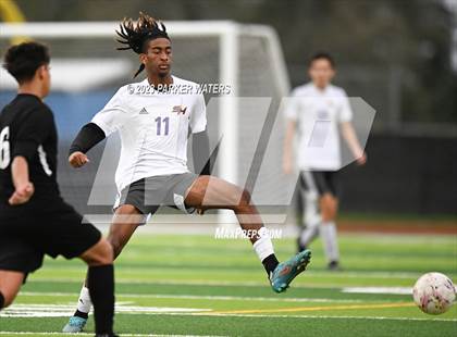 Thumbnail 3 in Sam Houston @ East Jefferson (Div. II Regional Playoff) photogallery.