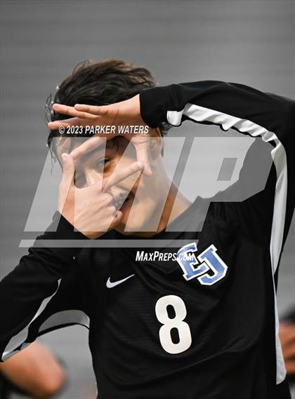 Thumbnail 1 in Sam Houston @ East Jefferson (Div. II Regional Playoff) photogallery.