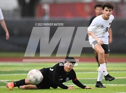 Thumbnail 2 in Sam Houston @ East Jefferson (Div. II Regional Playoff) photogallery.