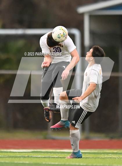 Thumbnail 2 in Sam Houston @ East Jefferson (Div. II Regional Playoff) photogallery.
