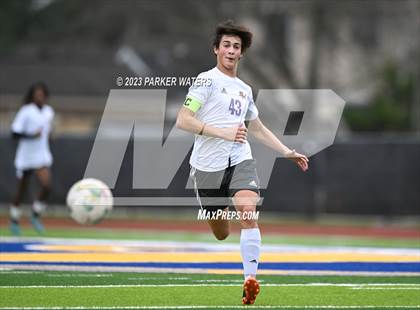 Thumbnail 3 in Sam Houston @ East Jefferson (Div. II Regional Playoff) photogallery.