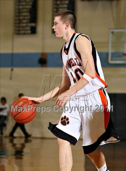 Thumbnail 1 in Powell vs Gibbs (Kroger Thanksgiving Classic) photogallery.