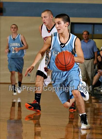 Thumbnail 2 in Powell vs Gibbs (Kroger Thanksgiving Classic) photogallery.