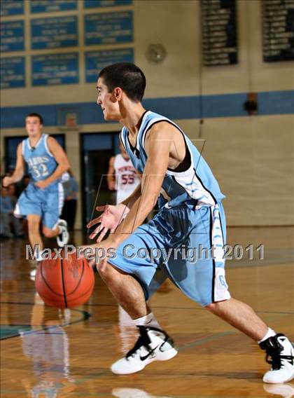 Thumbnail 3 in Powell vs Gibbs (Kroger Thanksgiving Classic) photogallery.