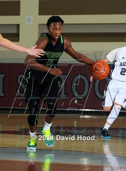 Thumbnail 1 in Foss vs La Quinta (MaxPreps Holiday Classic) photogallery.