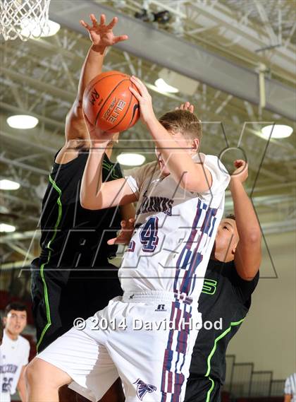 Thumbnail 3 in Foss vs La Quinta (MaxPreps Holiday Classic) photogallery.