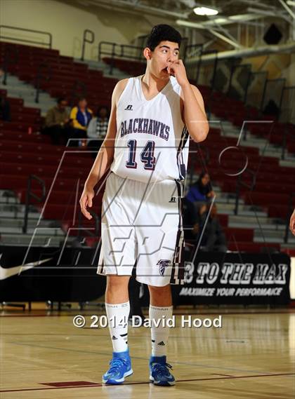 Thumbnail 3 in Foss vs La Quinta (MaxPreps Holiday Classic) photogallery.