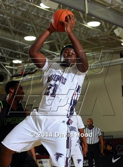 Thumbnail 3 in Foss vs La Quinta (MaxPreps Holiday Classic) photogallery.