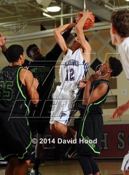 Thumbnail 2 in Foss vs La Quinta (MaxPreps Holiday Classic) photogallery.