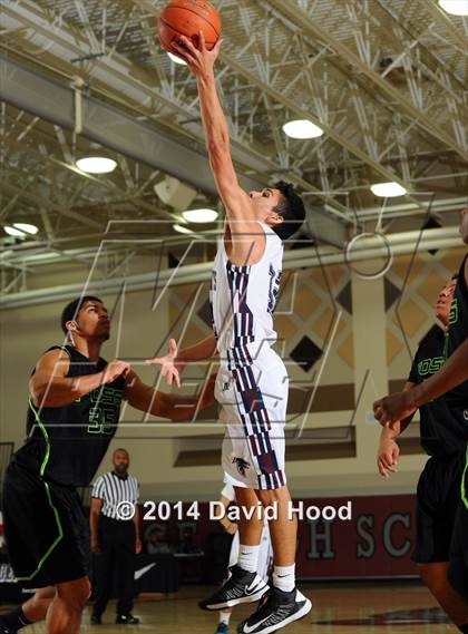 Thumbnail 2 in Foss vs La Quinta (MaxPreps Holiday Classic) photogallery.