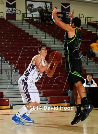 Thumbnail 2 in Foss vs La Quinta (MaxPreps Holiday Classic) photogallery.