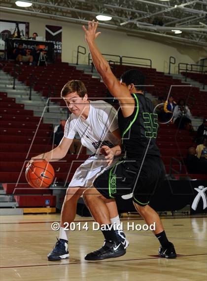 Thumbnail 1 in Foss vs La Quinta (MaxPreps Holiday Classic) photogallery.