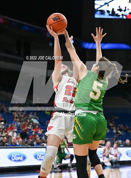 Thumbnail 3 in Winnsboro vs Bishop (UIL State Semifinal) photogallery.