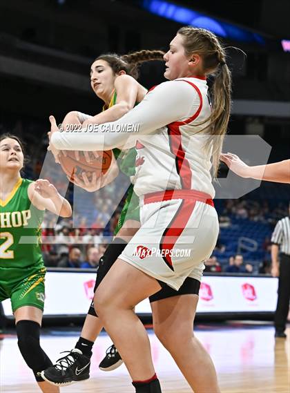 Thumbnail 2 in Winnsboro vs Bishop (UIL State Semifinal) photogallery.