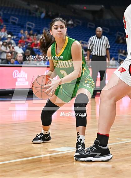 Thumbnail 2 in Winnsboro vs Bishop (UIL State Semifinal) photogallery.