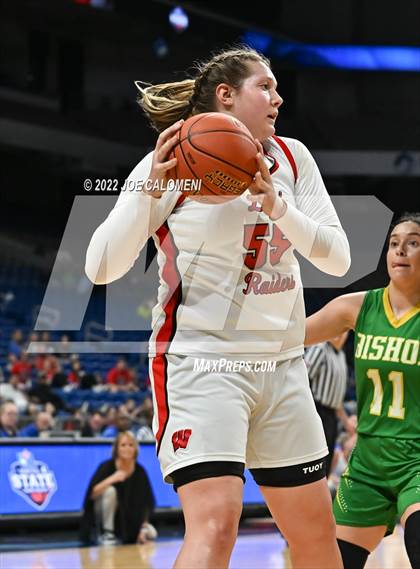 Thumbnail 3 in Winnsboro vs Bishop (UIL State Semifinal) photogallery.