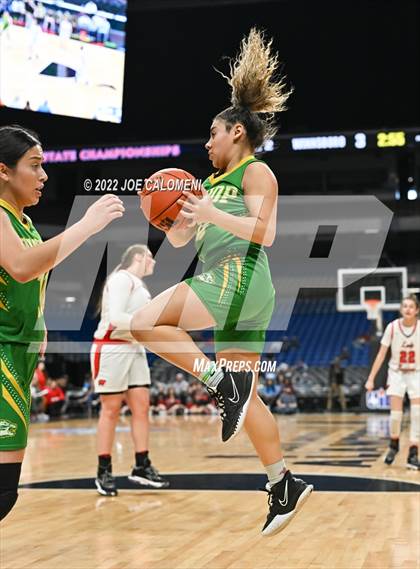 Thumbnail 1 in Winnsboro vs Bishop (UIL State Semifinal) photogallery.