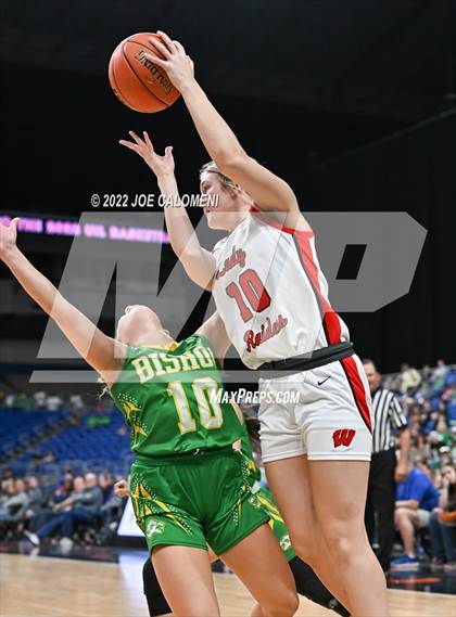 Thumbnail 3 in Winnsboro vs Bishop (UIL State Semifinal) photogallery.