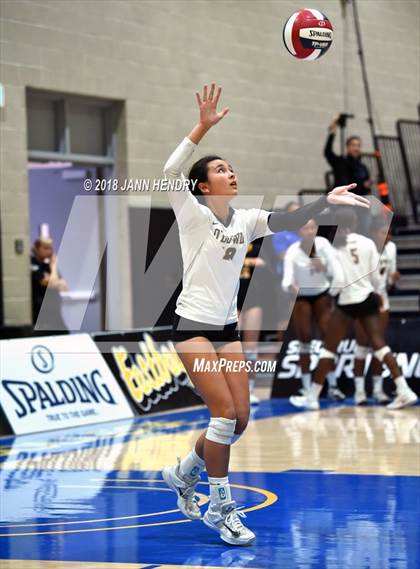 Thumbnail 3 in Bishop O'Dowd vs. Temecula Valley (CIF State D1 Final) photogallery.