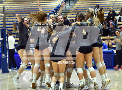 Thumbnail 1 in Bishop O'Dowd vs. Temecula Valley (CIF State D1 Final) photogallery.