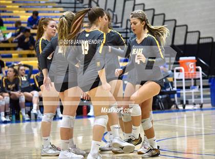 Thumbnail 1 in Bishop O'Dowd vs. Temecula Valley (CIF State D1 Final) photogallery.