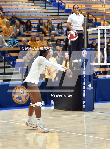Thumbnail 2 in Bishop O'Dowd vs. Temecula Valley (CIF State D1 Final) photogallery.