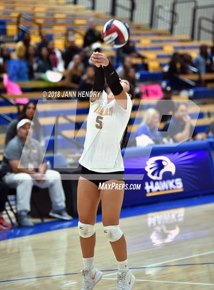 Thumbnail 1 in Bishop O'Dowd vs. Temecula Valley (CIF State D1 Final) photogallery.