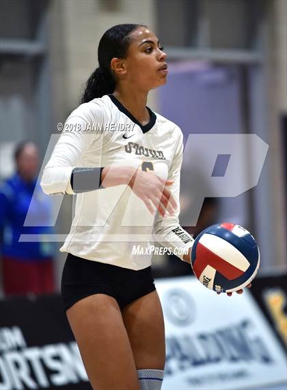 Thumbnail 2 in Bishop O'Dowd vs. Temecula Valley (CIF State D1 Final) photogallery.