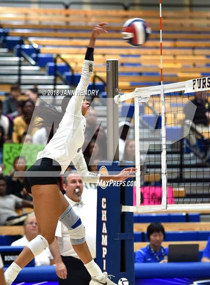 Thumbnail 2 in Bishop O'Dowd vs. Temecula Valley (CIF State D1 Final) photogallery.