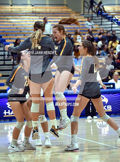 Thumbnail 3 in Bishop O'Dowd vs. Temecula Valley (CIF State D1 Final) photogallery.