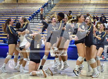 Thumbnail 1 in Bishop O'Dowd vs. Temecula Valley (CIF State D1 Final) photogallery.