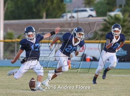 Thumbnail 1 in Saugus @ Camarillo photogallery.