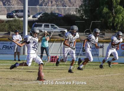 Thumbnail 3 in Saugus @ Camarillo photogallery.