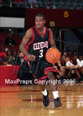Thumbnail 2 in Cleveland vs. San Pedro (LA City Invitational Division) photogallery.