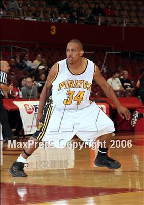 Thumbnail 2 in Cleveland vs. San Pedro (LA City Invitational Division) photogallery.