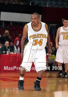 Thumbnail 2 in Cleveland vs. San Pedro (LA City Invitational Division) photogallery.