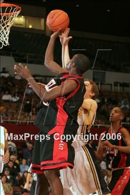 Thumbnail 1 in Cleveland vs. San Pedro (LA City Invitational Division) photogallery.