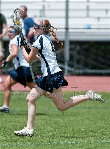Thumbnail 2 in North Kingstown vs. Barrington (RIIL D1 Final) photogallery.