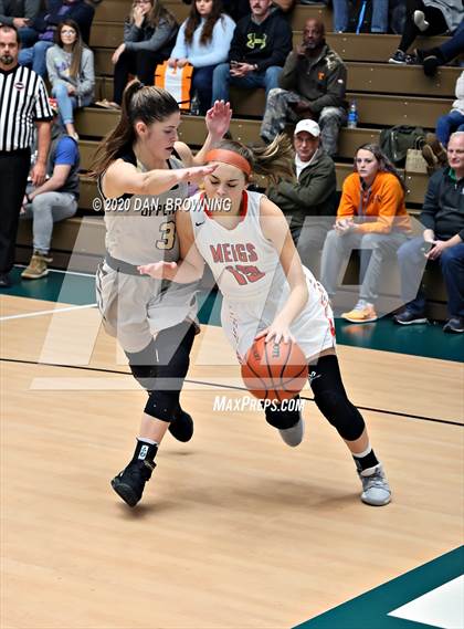 Thumbnail 1 in Upperman vs Meigs Co. (Ladies Classic) photogallery.