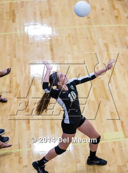 Thumbnail 3 in Bishop Kenny vs. Bishop Moore (Berkeley Premier) photogallery.