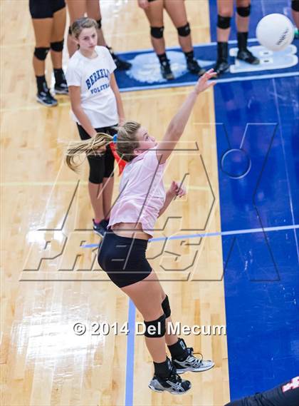 Thumbnail 1 in Bishop Kenny vs. Bishop Moore (Berkeley Premier) photogallery.