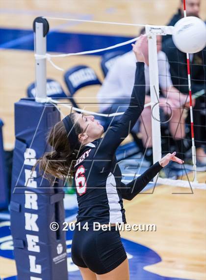 Thumbnail 1 in Bishop Kenny vs. Bishop Moore (Berkeley Premier) photogallery.