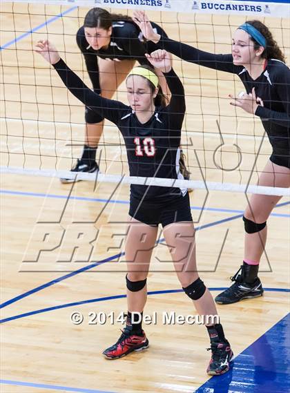 Thumbnail 3 in Bishop Kenny vs. Bishop Moore (Berkeley Premier) photogallery.