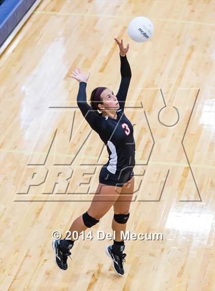 Thumbnail 2 in Bishop Kenny vs. Bishop Moore (Berkeley Premier) photogallery.