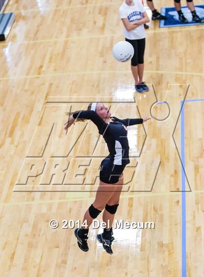 Thumbnail 3 in Bishop Kenny vs. Bishop Moore (Berkeley Premier) photogallery.
