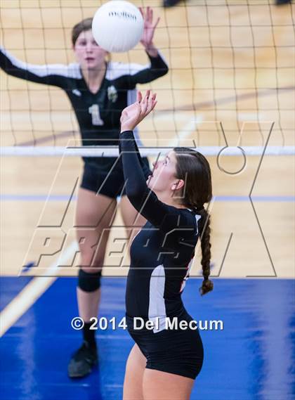 Thumbnail 3 in Bishop Kenny vs. Bishop Moore (Berkeley Premier) photogallery.