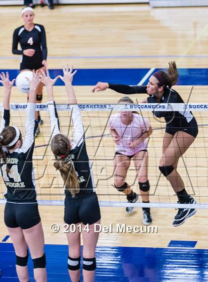 Thumbnail 2 in Bishop Kenny vs. Bishop Moore (Berkeley Premier) photogallery.