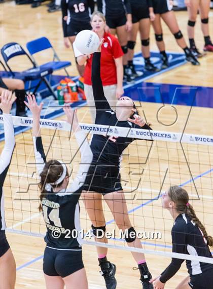Thumbnail 3 in Bishop Kenny vs. Bishop Moore (Berkeley Premier) photogallery.