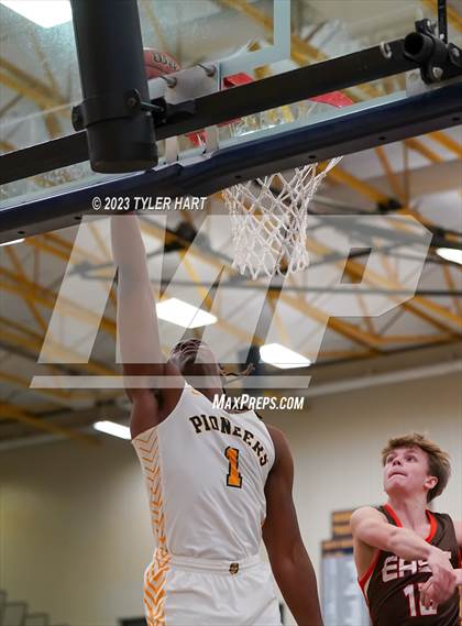 Thumbnail 1 in Columbus East @ Mooresville photogallery.