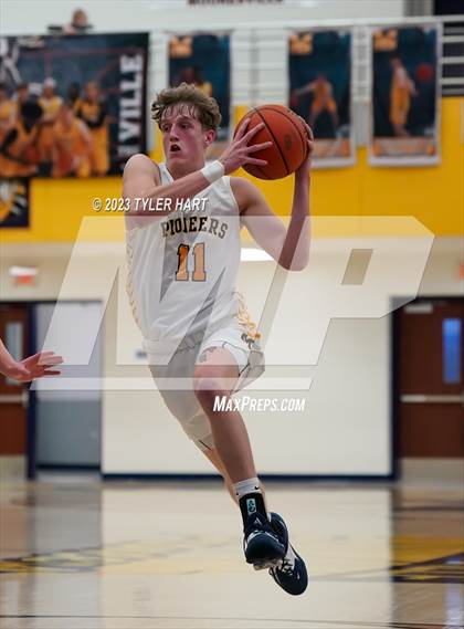 Thumbnail 2 in Columbus East @ Mooresville photogallery.